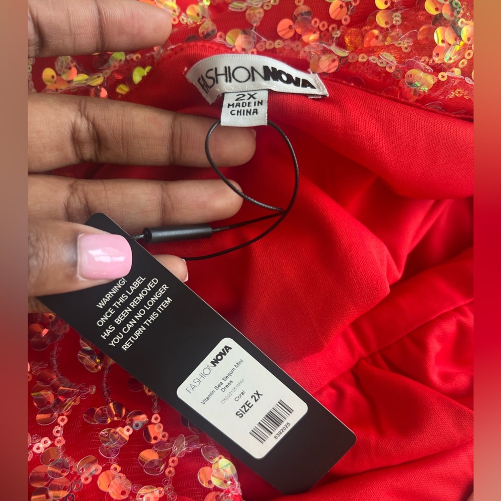 Sexy Red Mermaid 🧜🏾‍♀️ sequin dress - Picture 5 of 7